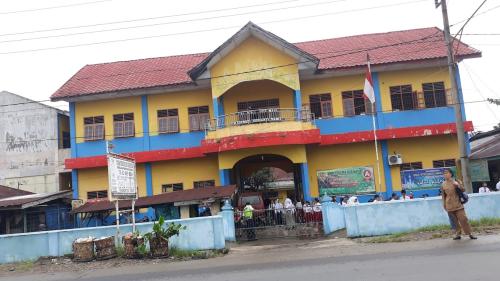 YPIS Maju Elementary School, Private School | We provide Indonesia infrastructure map on various property sectors and data. Access property listings, infrastructure developments, news, and valuable transaction data for informed decisions.