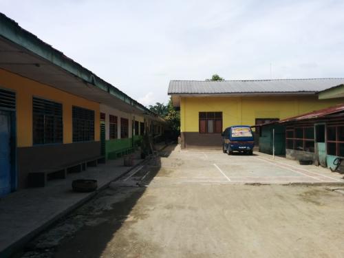 YPIS Maju Senior High School, Private School | We provide Indonesia infrastructure map on various property sectors and data. Access property listings, infrastructure developments, news, and valuable transaction data for informed decisions.