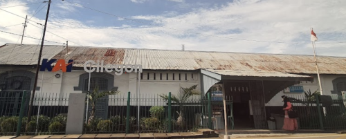 Cilegon Station, Commuter Station | We provide Indonesia infrastructure map on various property sectors and data. Access property listings, infrastructure developments, news, and valuable transaction data for informed decisions.