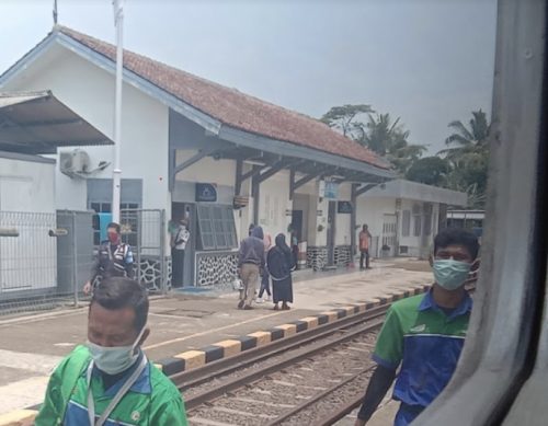 Jambubaru Station, Commuter Station | We provide Indonesia infrastructure map on various property sectors and data. Access property listings, infrastructure developments, news, and valuable transaction data for informed decisions.