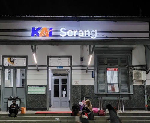 Serang Station, Commuter Station | We provide Indonesia infrastructure map on various property sectors and data. Access property listings, infrastructure developments, news, and valuable transaction data for informed decisions.