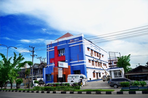 Amalia Hospital Bontang, Hospital | We provide Indonesia infrastructure map on various property sectors and data. Access property listings, infrastructure developments, news, and valuable transaction data for informed decisions.