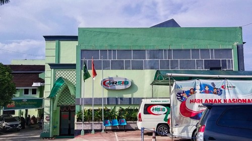 Bontan Islamic Hospital, Hospital | We provide Indonesia infrastructure map on various property sectors and data. Access property listings, infrastructure developments, news, and valuable transaction data for informed decisions.
