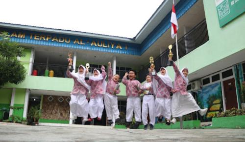 IT Al Auliya I Primary School Balikpapan, Private School | We provide Indonesia infrastructure map on various property sectors and data. Access property listings, infrastructure developments, news, and valuable transaction data for informed decisions.