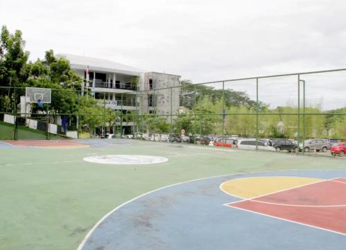Harapan Bangsa Integrated Christian Senior High School, Private School | We provide Indonesia infrastructure map on various property sectors and data. Access property listings, infrastructure developments, news, and valuable transaction data for informed decisions.