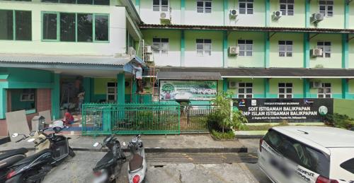 Istiqamah Islamic Primary School, Private School | We provide Indonesia infrastructure map on various property sectors and data. Access property listings, infrastructure developments, news, and valuable transaction data for informed decisions.