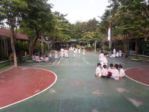 National KPS Primary School Balikpapan, Private School | We provide Indonesia infrastructure map on various property sectors and data. Access property listings, infrastructure developments, news, and valuable transaction data for informed decisions.