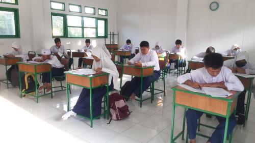 Bintang Junior High School Bontang, Private School | We provide Indonesia infrastructure map on various property sectors and data. Access property listings, infrastructure developments, news, and valuable transaction data for informed decisions.