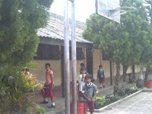 Imanuel Elementary School, Private School | We provide Indonesia infrastructure map on various property sectors and data. Access property listings, infrastructure developments, news, and valuable transaction data for informed decisions.