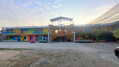 Muhammadiyah 2 Junior High School Boarding School, Private School | We provide Indonesia infrastructure map on various property sectors and data. Access property listings, infrastructure developments, news, and valuable transaction data for informed decisions.