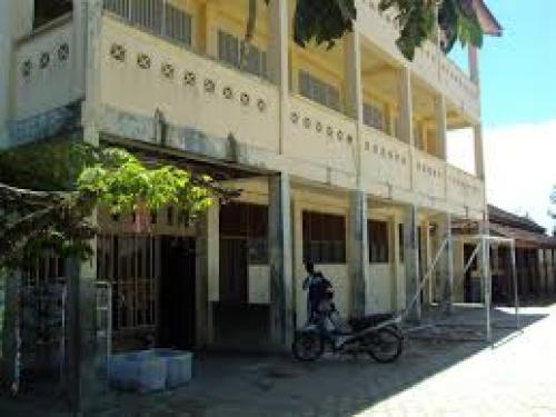 YPPI Junior High School, Private School | We provide Indonesia infrastructure map on various property sectors and data. Access property listings, infrastructure developments, news, and valuable transaction data for informed decisions.