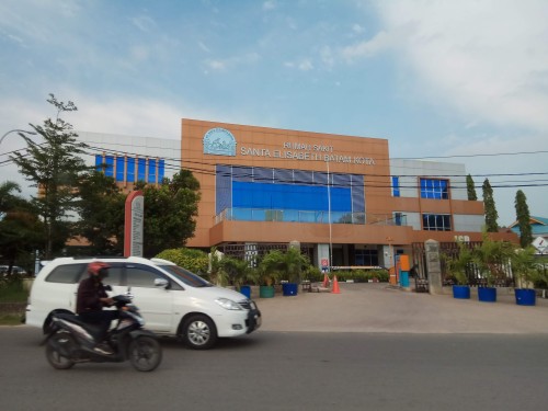 Santa Elisabeth Hospital Batam Kota, Hospital | We provide Indonesia infrastructure map on various property sectors and data. Access property listings, infrastructure developments, news, and valuable transaction data for informed decisions.