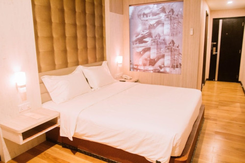 Completed hotel | We provide Indonesia infrastructure map on various property sectors and data. Access property listings, infrastructure developments, news, and valuable transaction data for informed decisions.
