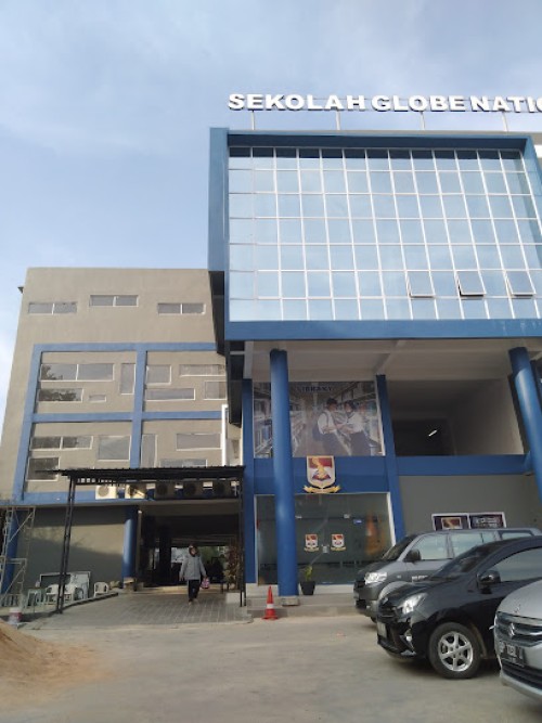 SMK Globe National Plus, International School | We provide Indonesia infrastructure map on various property sectors and data. Access property listings, infrastructure developments, news, and valuable transaction data for informed decisions.