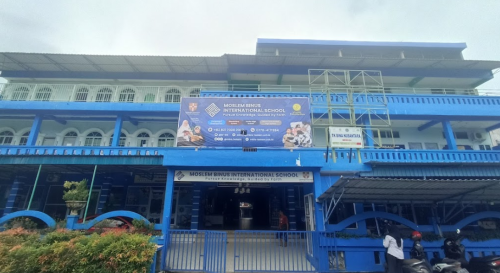 Bina Nusantara Junior High School, Private School | We provide Indonesia infrastructure map on various property sectors and data. Access property listings, infrastructure developments, news, and valuable transaction data for informed decisions.