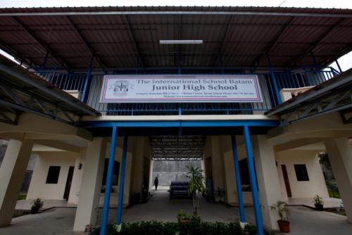 The Independent Junior High School, Private School | We provide Indonesia infrastructure map on various property sectors and data. Access property listings, infrastructure developments, news, and valuable transaction data for informed decisions.