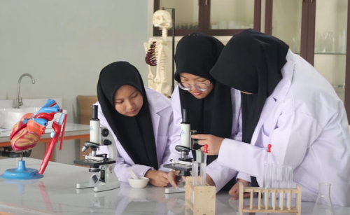 Ulil Albab Batam Islamic Senior High School, Private School | We provide Indonesia infrastructure map on various property sectors and data. Access property listings, infrastructure developments, news, and valuable transaction data for informed decisions.