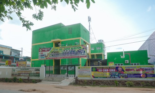 Al-Aziz College of Islamic Da'wah and Communication Batam, University | We provide Indonesia infrastructure map on various property sectors and data. Access property listings, infrastructure developments, news, and valuable transaction data for informed decisions.