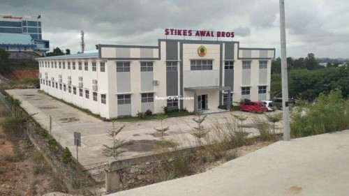 Awal Bros College of Health Science Batam, University | We provide Indonesia infrastructure map on various property sectors and data. Access property listings, infrastructure developments, news, and valuable transaction data for informed decisions.