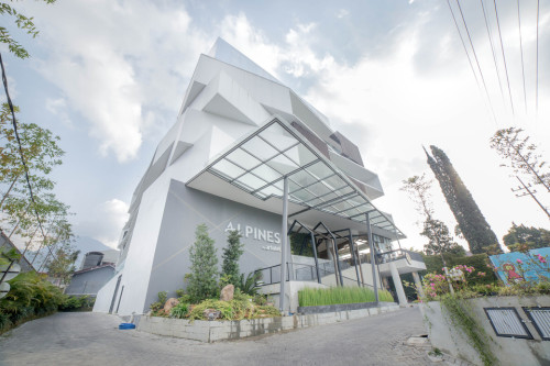 Completed hotel, Artotel Group | We provide Indonesia infrastructure map on various property sectors and data. Access property listings, infrastructure developments, news, and valuable transaction data for informed decisions.
