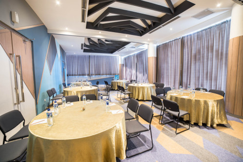 Completed hotel, Artotel Group | We provide Indonesia infrastructure map on various property sectors and data. Access property listings, infrastructure developments, news, and valuable transaction data for informed decisions.