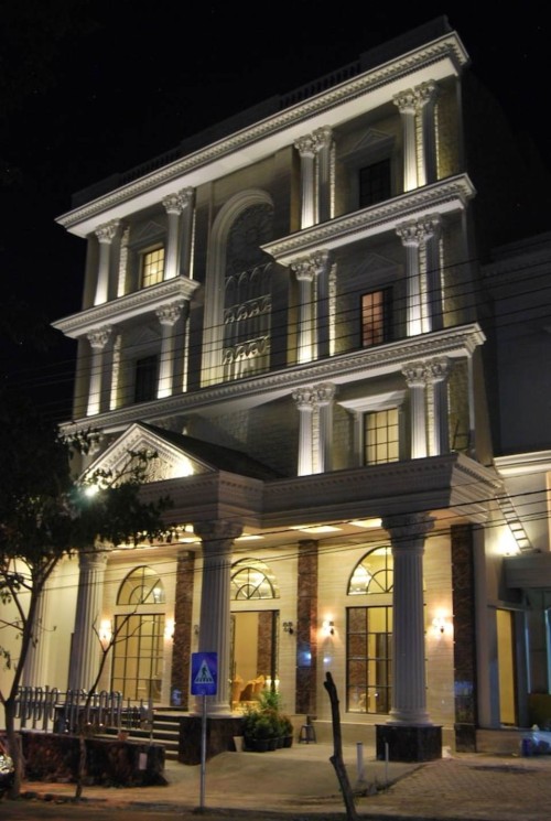 Completed hotel | We provide Indonesia infrastructure map on various property sectors and data. Access property listings, infrastructure developments, news, and valuable transaction data for informed decisions.