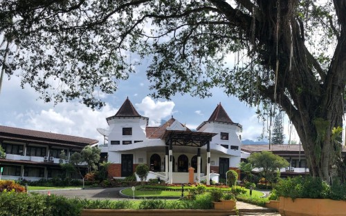 Completed hotel, Kharisma Kartika Indah | We provide Indonesia infrastructure map on various property sectors and data. Access property listings, infrastructure developments, news, and valuable transaction data for informed decisions.