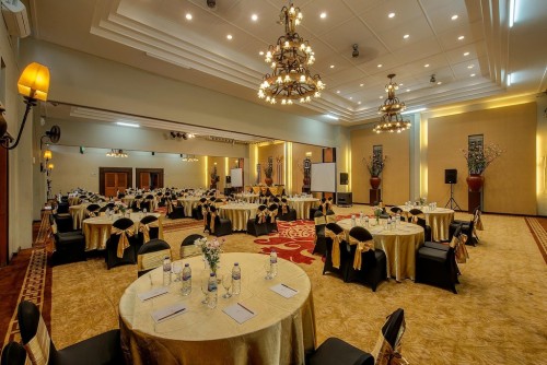 Completed hotel, Kharisma Kartika Indah | We provide Indonesia infrastructure map on various property sectors and data. Access property listings, infrastructure developments, news, and valuable transaction data for informed decisions.