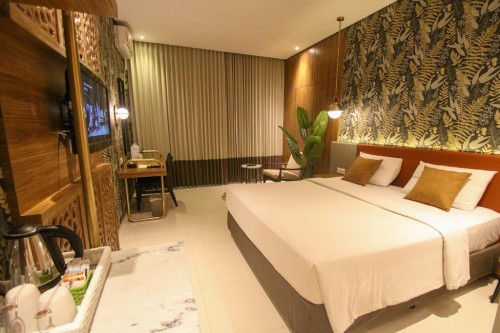 Completed hotel, Bunga Wangsa Sedjati | We provide Indonesia infrastructure map on various property sectors and data. Access property listings, infrastructure developments, news, and valuable transaction data for informed decisions.