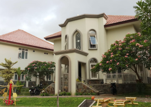 Al-Hikmah Boarding Senior High School Batu, Private School | We provide Indonesia infrastructure map on various property sectors and data. Access property listings, infrastructure developments, news, and valuable transaction data for informed decisions.