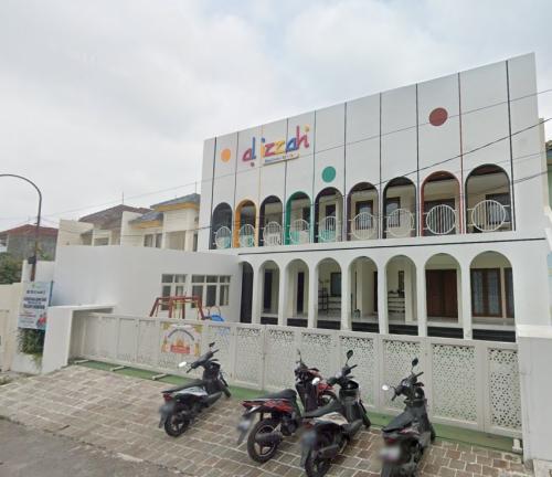 Al Izzah 2 Integrated Islamic Kindergarten Batu, Private School | We provide Indonesia infrastructure map on various property sectors and data. Access property listings, infrastructure developments, news, and valuable transaction data for informed decisions.