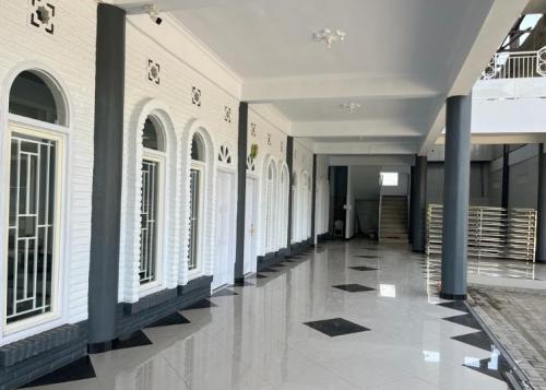 Muslim Cendekia Junior High School Batu, Private School | We provide Indonesia infrastructure map on various property sectors and data. Access property listings, infrastructure developments, news, and valuable transaction data for informed decisions.