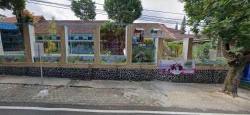 Sang Timur Christian Kindergarten Batu, Private School | We provide Indonesia infrastructure map on various property sectors and data. Access property listings, infrastructure developments, news, and valuable transaction data for informed decisions.