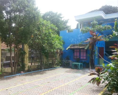 Sang Timur Christian Kindergarten Batu, Private School | We provide Indonesia infrastructure map on various property sectors and data. Access property listings, infrastructure developments, news, and valuable transaction data for informed decisions.