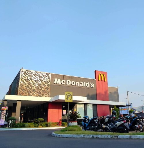 McDonald's Brigjen Darsono, Stand Alone Retail | We provide Indonesia infrastructure map on various property sectors and data. Access property listings, infrastructure developments, news, and valuable transaction data for informed decisions.