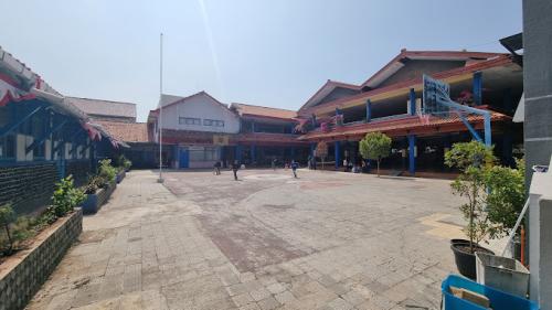 BPK Penabur Christian Primary School, Private School | We provide Indonesia infrastructure map on various property sectors and data. Access property listings, infrastructure developments, news, and valuable transaction data for informed decisions.