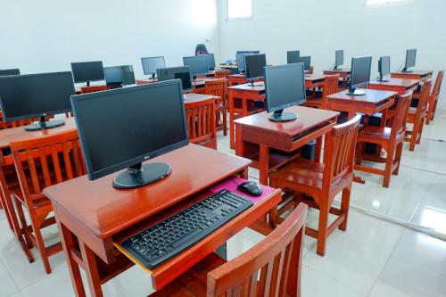 Geeta Junior High School, Private School | We provide Indonesia infrastructure map on various property sectors and data. Access property listings, infrastructure developments, news, and valuable transaction data for informed decisions.