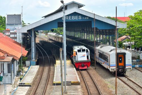 Brebes Station, Intercity Station | We provide Indonesia infrastructure map on various property sectors and data. Access property listings, infrastructure developments, news, and valuable transaction data for informed decisions.