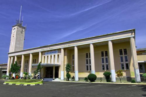 Cilacap Station, Intercity Station | We provide Indonesia infrastructure map on various property sectors and data. Access property listings, infrastructure developments, news, and valuable transaction data for informed decisions.