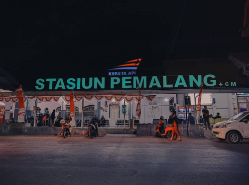 Pemalang Station, Intercity Station | We provide Indonesia infrastructure map on various property sectors and data. Access property listings, infrastructure developments, news, and valuable transaction data for informed decisions.