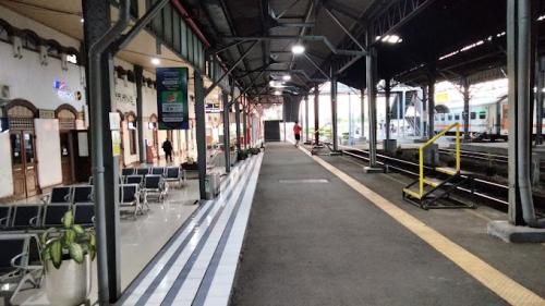 Semarang Tawang Station, Intercity Station | We provide Indonesia infrastructure map on various property sectors and data. Access property listings, infrastructure developments, news, and valuable transaction data for informed decisions.