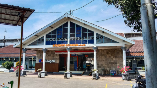 Sragen Station, Intercity Station | We provide Indonesia infrastructure map on various property sectors and data. Access property listings, infrastructure developments, news, and valuable transaction data for informed decisions.