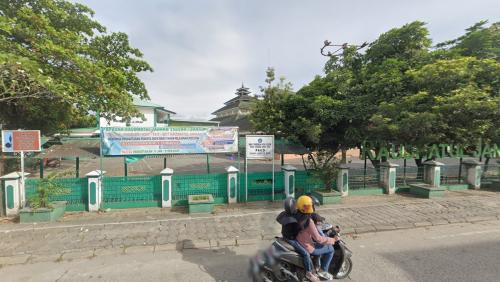 Raudhatul Jannah Integrated Islamic Kindergarten, Private School | We provide Indonesia infrastructure map on various property sectors and data. Access property listings, infrastructure developments, news, and valuable transaction data for informed decisions.