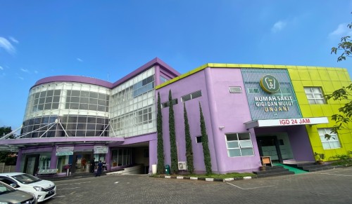Unjani Educational Dental and Mouth Hospital, Hospital | We provide Indonesia infrastructure map on various property sectors and data. Access property listings, infrastructure developments, news, and valuable transaction data for informed decisions.
