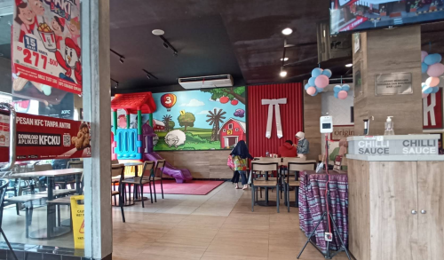 KFC Raya Cibabat, Stand Alone Retail | We provide Indonesia infrastructure map on various property sectors and data. Access property listings, infrastructure developments, news, and valuable transaction data for informed decisions.