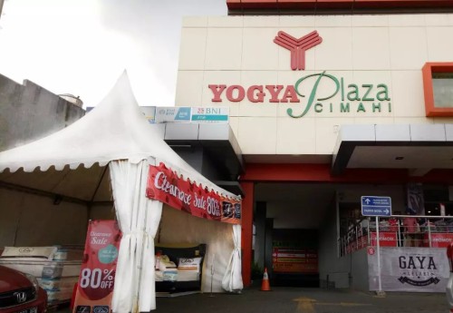 Yogya Plaza Cimahi, Strata Retail, Akur Pratama | We provide Indonesia infrastructure map on various property sectors and data. Access property listings, infrastructure developments, news, and valuable transaction data for informed decisions.