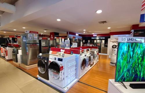 Informa Margonda Depok, Stand Alone Retail | We provide Indonesia infrastructure map on various property sectors and data. Access property listings, infrastructure developments, news, and valuable transaction data for informed decisions.