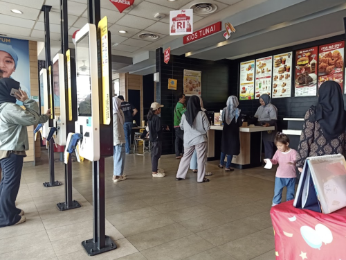 McDonald's Bojongsari Depok, Stand Alone Retail | We provide Indonesia infrastructure map on various property sectors and data. Access property listings, infrastructure developments, news, and valuable transaction data for informed decisions.