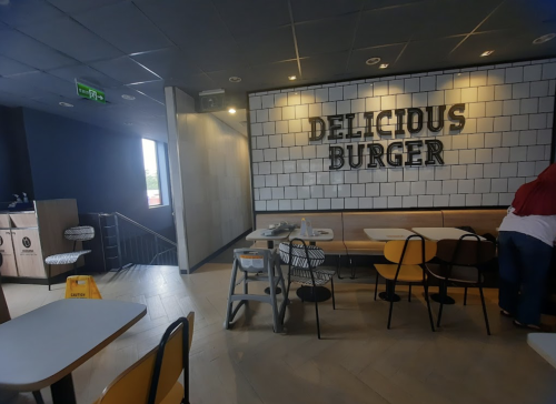 McDonald's Margonda, Stand Alone Retail | We provide Indonesia infrastructure map on various property sectors and data. Access property listings, infrastructure developments, news, and valuable transaction data for informed decisions.