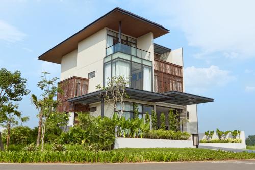 Garden Residence at Emeralda Golf, residential commercial for lease sale, dijual disewakan, Ateraland Group | We provide Indonesia infrastructure map on various property sectors and data. Access property listings, infrastructure developments, news, and valuable transaction data for informed decisions.